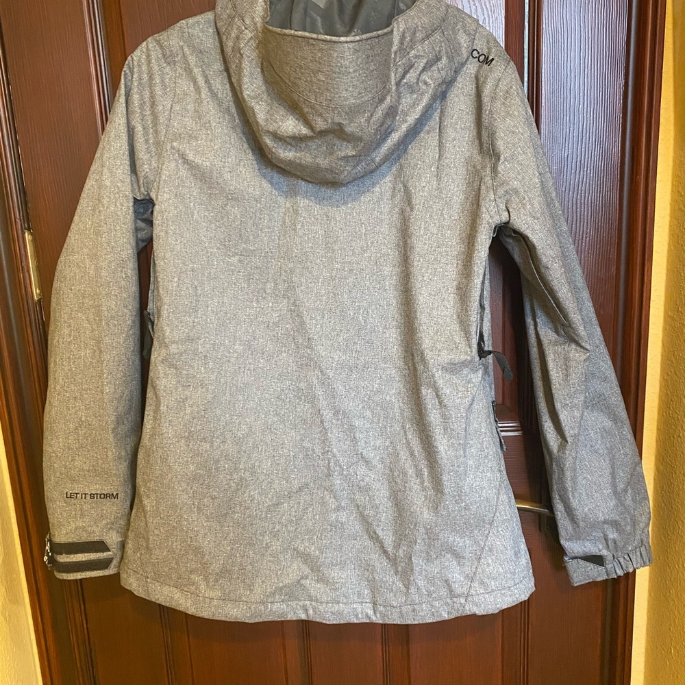 Grey Volcom Snowboarding Jacket - image 2